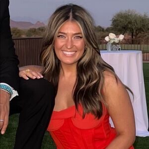 Meet your Posher, Abby